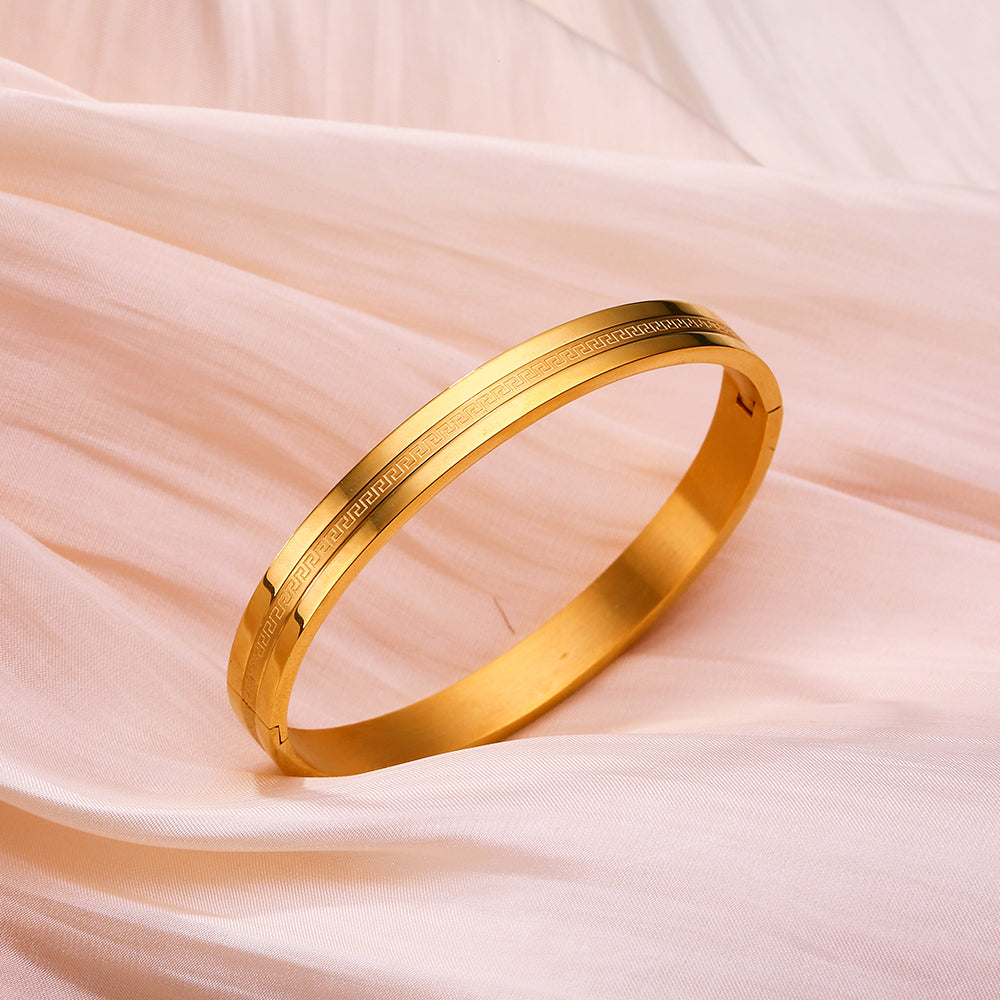 Gross Oro Kada Bracelet