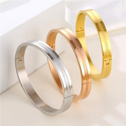 Gross Oro Kada Bracelet