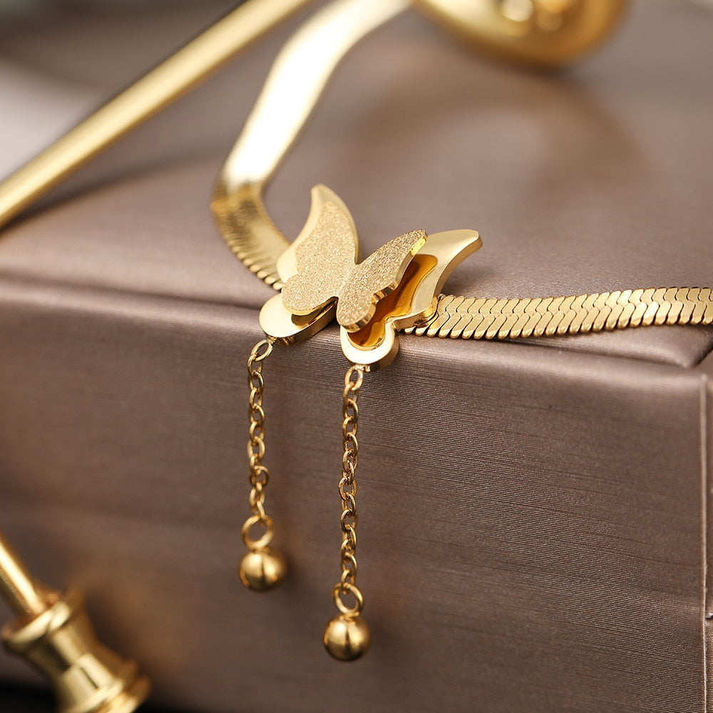 Butterfly Charm Herringbone Chain Choker Necklace