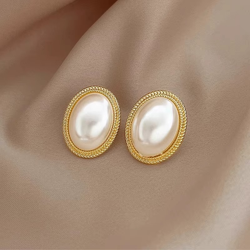 Oval Pearl Stud Earrings with Gold Textured Rope Border