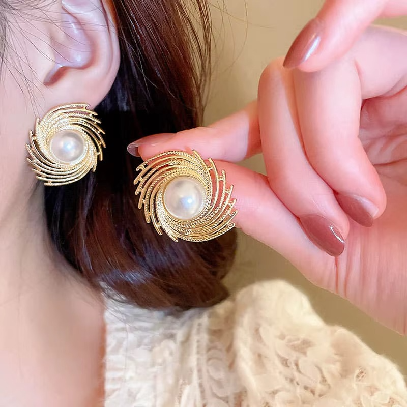 Ethonica Gold Plated Stud with Simulated Pearl