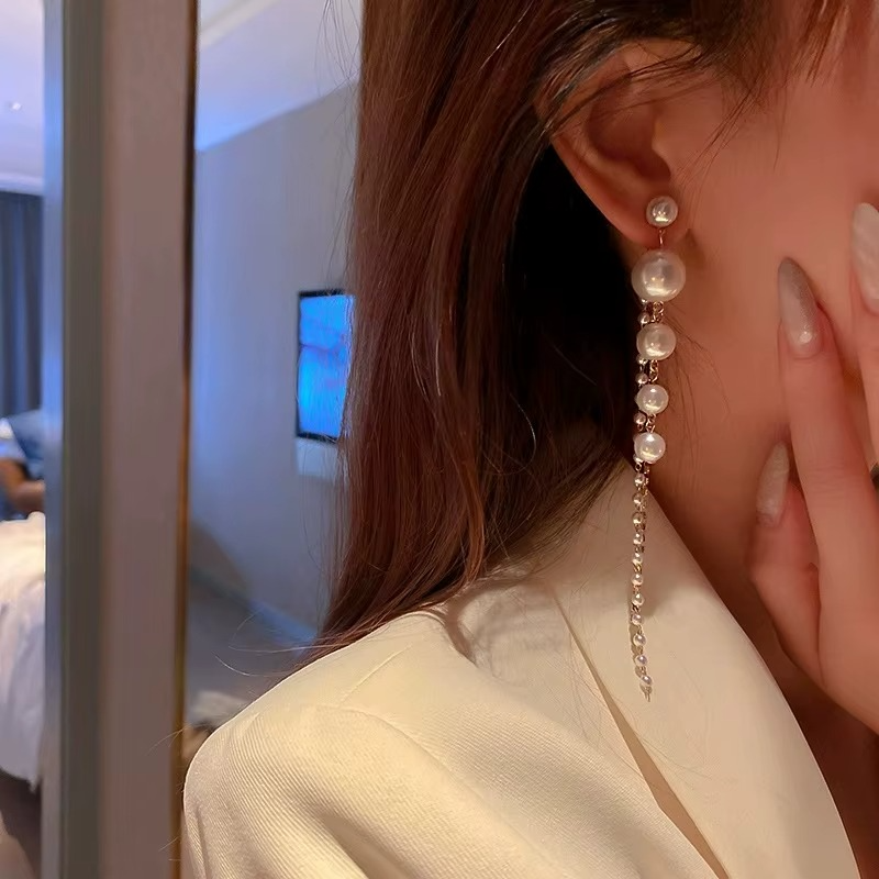 Long Pearl Earrings with Crystal Tassel Chain