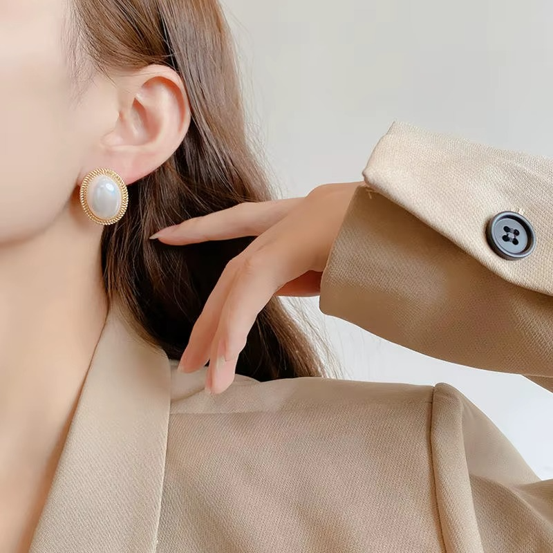 Oval Pearl Stud Earrings with Gold Textured Rope Border