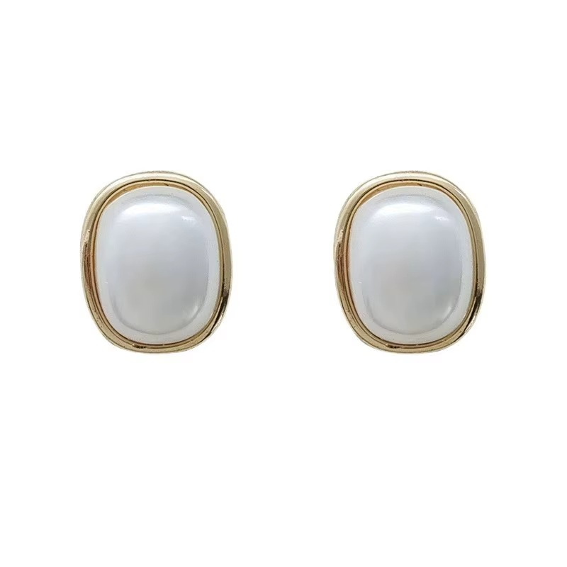 Rectangular Pearl Stud Earrings
