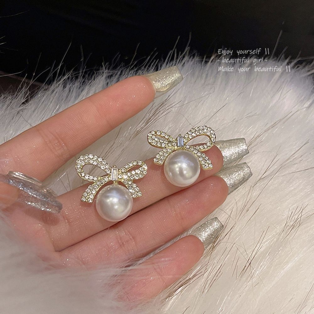 Crystal Rhinestone Bow Stud Earring with Pearl Drop