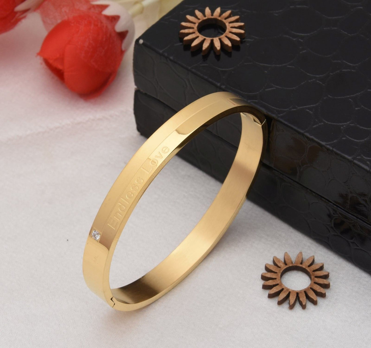 Titanium Steel Endless Love Men's Bracelet ( Openable)